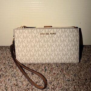 Michael Kors Light Tan Wristlet Wallet with Logo Pattern (WRISTLET WALLET ONLY)